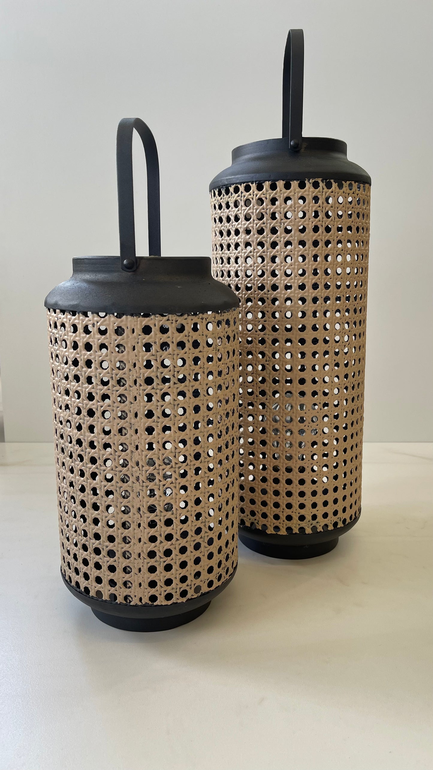 Fiber Lantern With Black Metal 2pcs