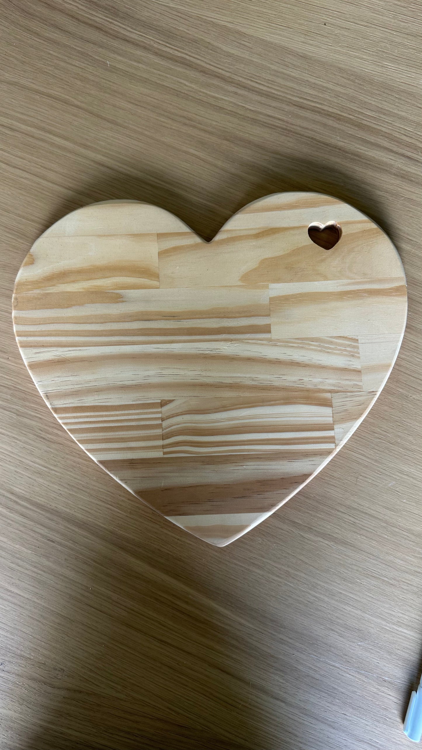 Wood Table Pinus Heart