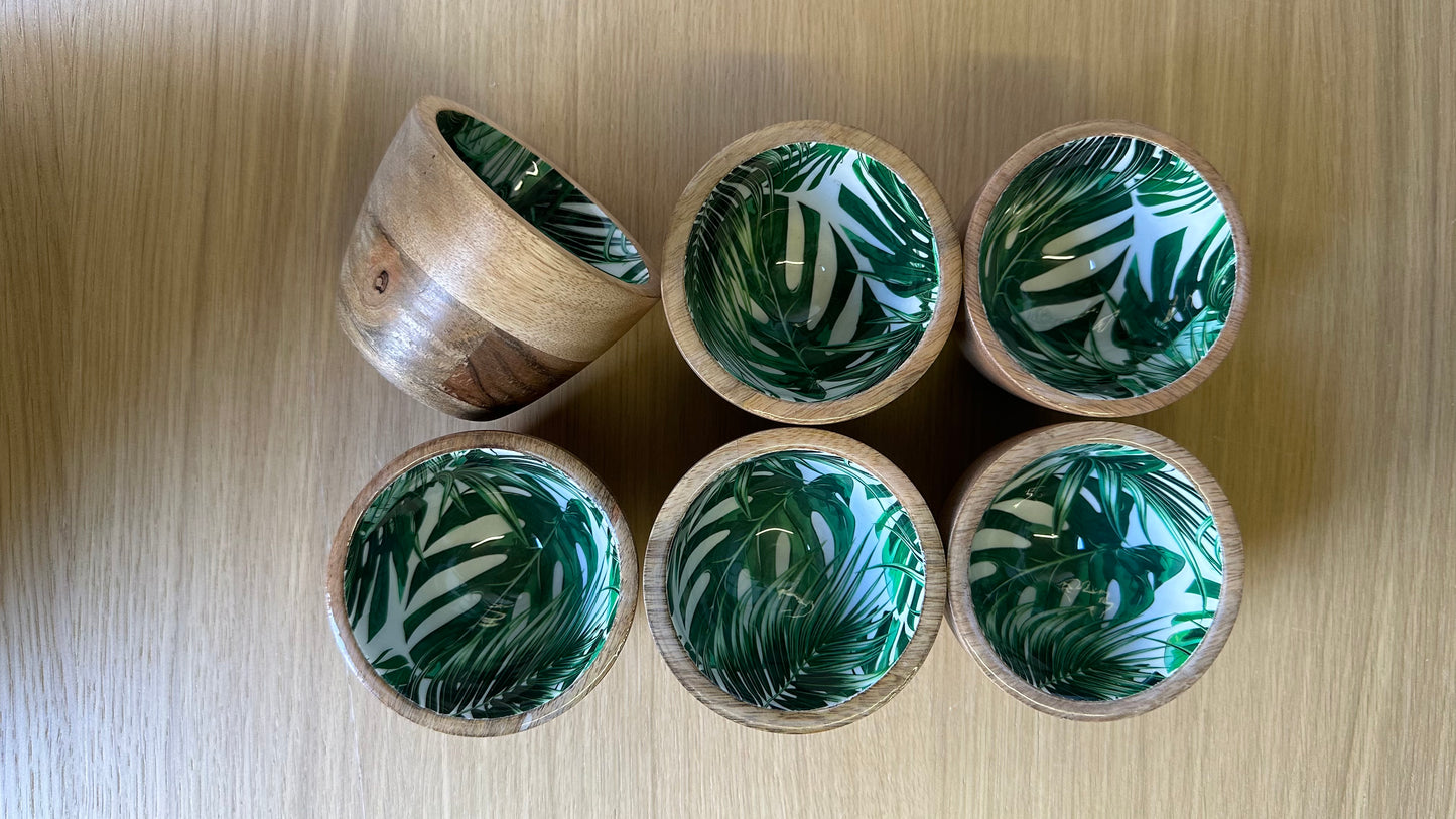 Mini Wooden Bowl With Leaves c/u