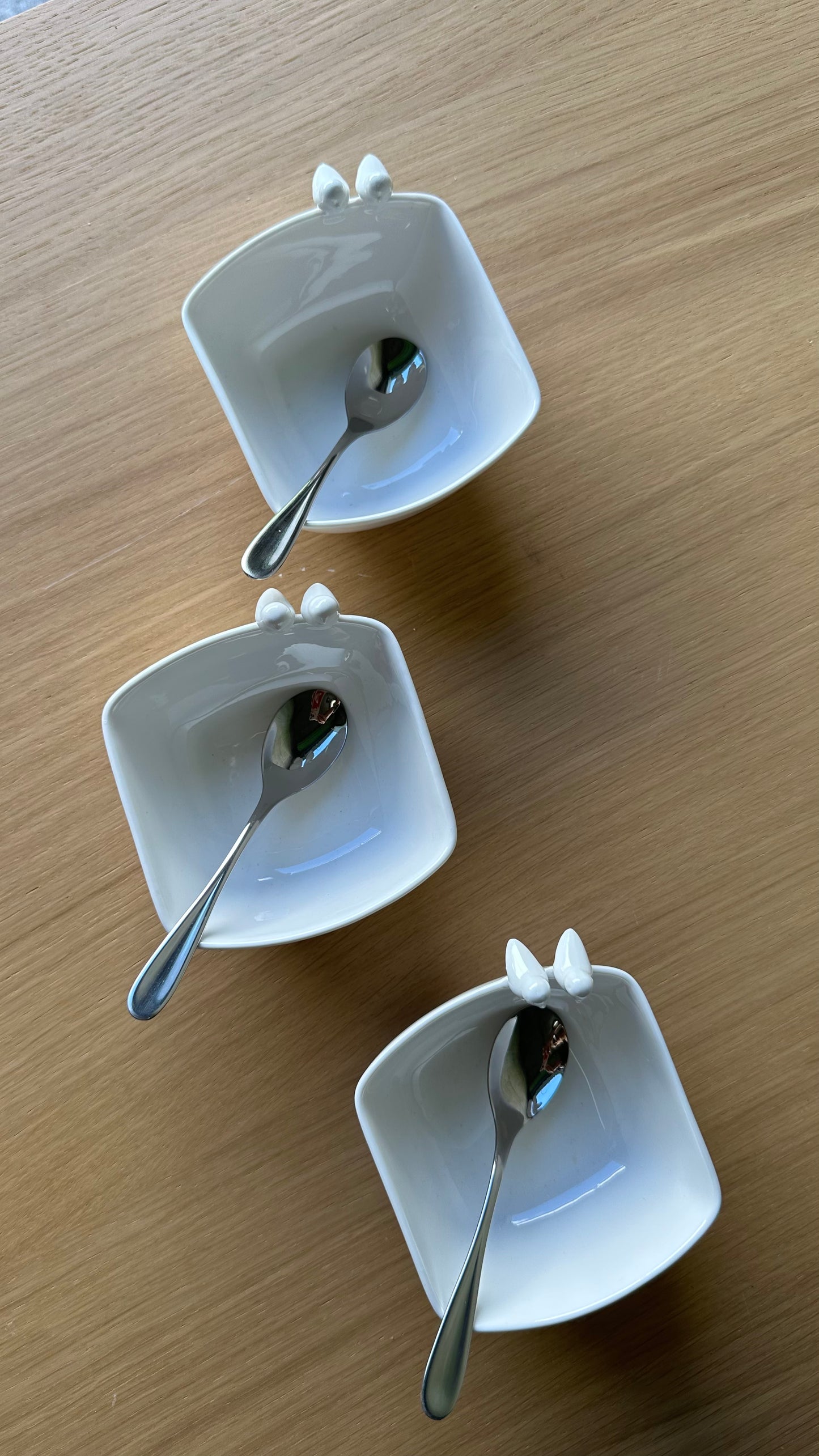 Snack Plate With 3pcs Bowl And Teaspoon Bird